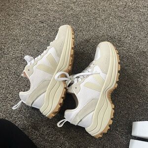 VEJA Venturi Sneakers W6